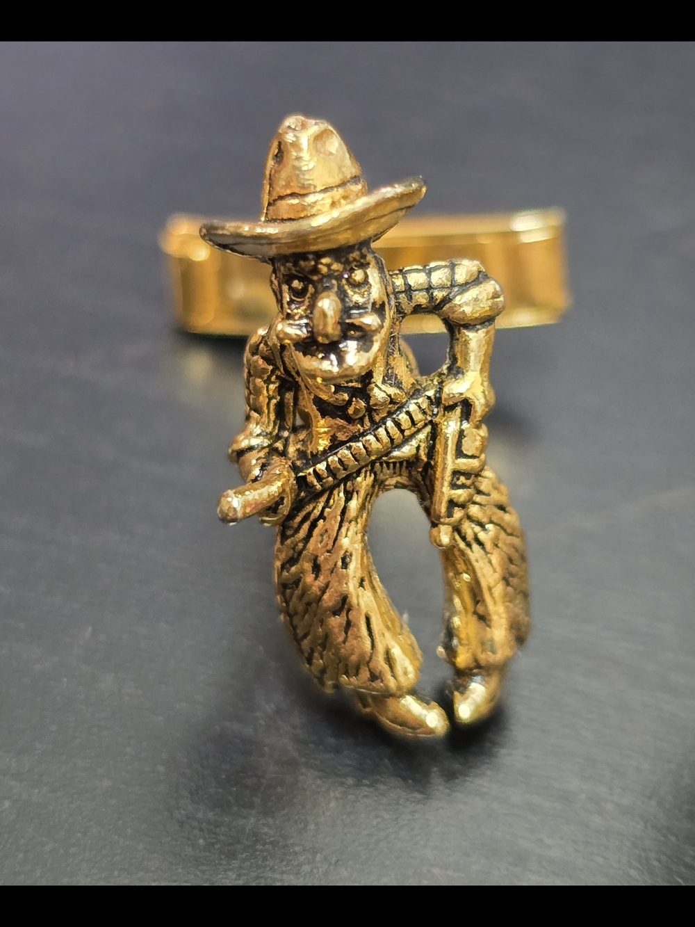Vintage Gunfighter Cowboy Cufflinks Gold Tone